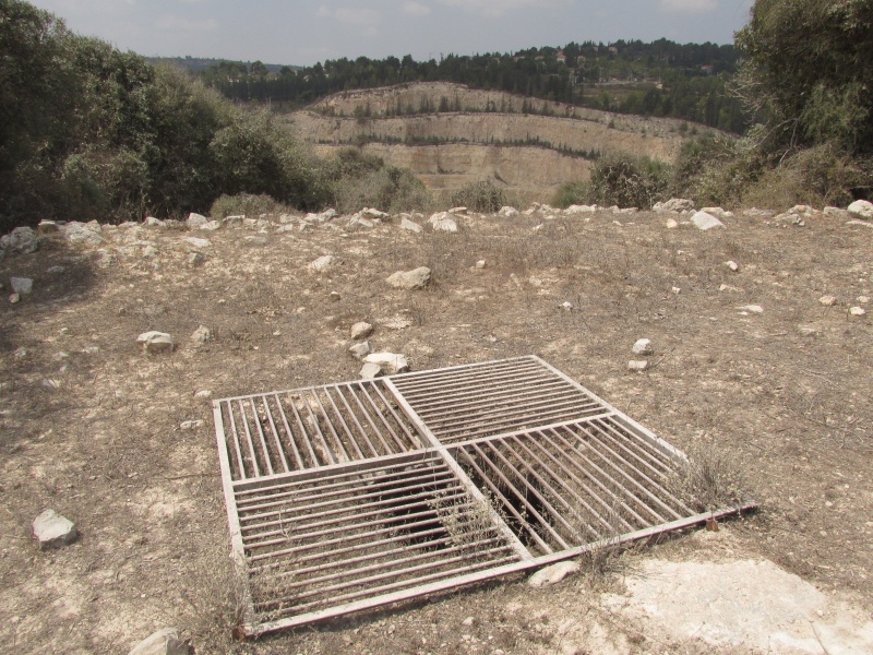 קובץ:חרבתגמום.JPG