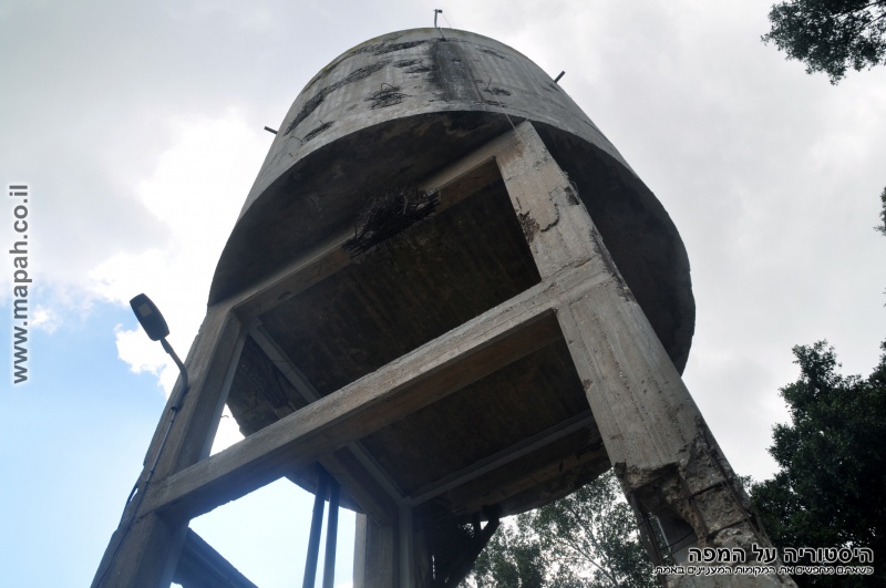 קובץ:Water tower first kibutz negba 4.jpg