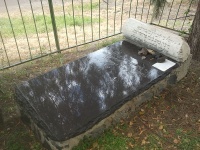 קבר יוסף זלצמן.jpg